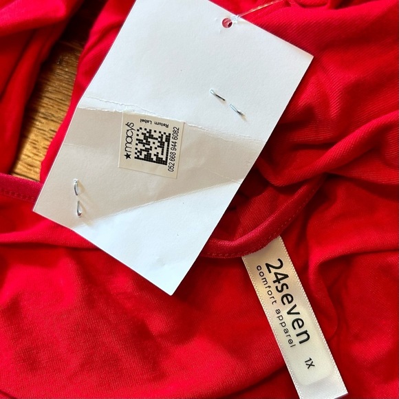 24seven Comfort Apparel Three Quarter Sleeve V-Neck Maternity Tunic Top Red NEW - Picture 8 of 10